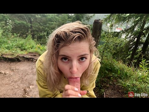 ❤️ Nighean a’ slugadh cum às deidh blowjob poblach - Eva Elfi ❤️  Pornagraf càileachd  leinn  ❌